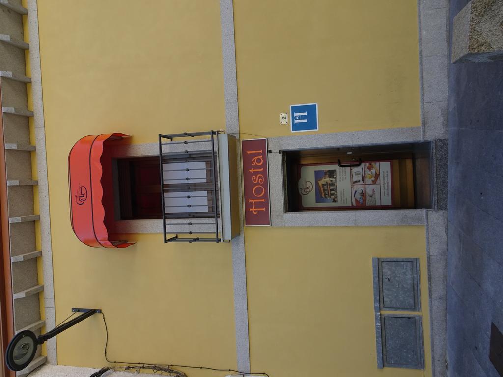 瓜达拉马 冈萨雷斯旅馆酒店 外观 照片